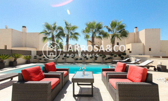 Resale - Detached House/Villa - Torrevieja - Costa Blanca