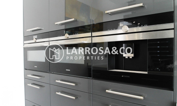 Resale - Detached House/Villa - Torrevieja - Costa Blanca