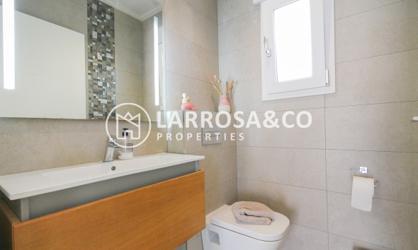 Resale - Detached House/Villa - Torrevieja - Costa Blanca