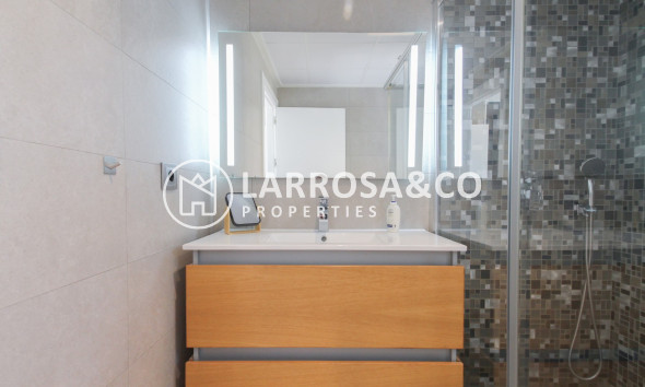 Resale - Detached House/Villa - Torrevieja - Costa Blanca