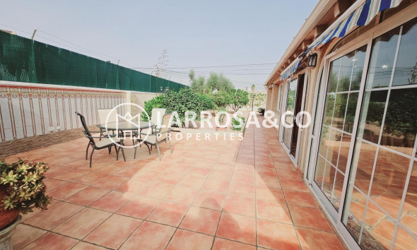 Resale - Detached House/Villa - Torrevieja - La Siesta - El Salado - Torreta