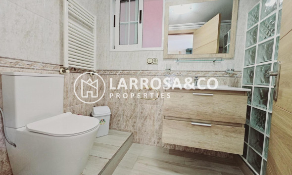 Resale - Detached House/Villa - Torrevieja - La Siesta - El Salado - Torreta