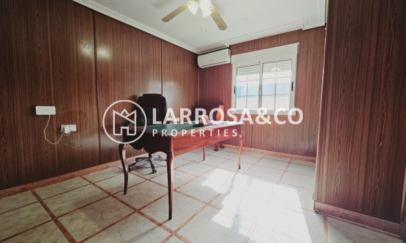 Resale - Detached House/Villa - Torrevieja - La Siesta - El Salado - Torreta