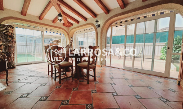 Resale - Detached House/Villa - Torrevieja - La Siesta - El Salado - Torreta