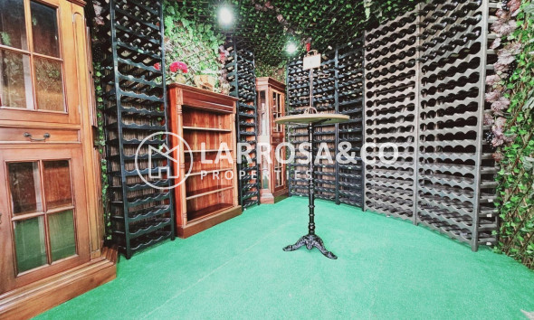 Resale - Detached House/Villa - Torrevieja - La Siesta - El Salado - Torreta