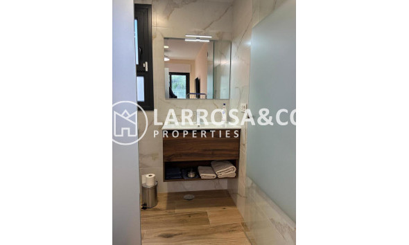 Reventa - Apartamento - Villamartín - Costa Blanca