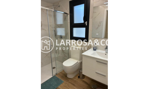 Reventa - Apartamento - Villamartín - Costa Blanca