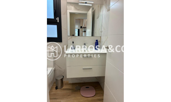 Reventa - Apartamento - Villamartín - Costa Blanca