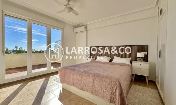 A Vendre - Penthouse  - Torrevieja - Punta Prima