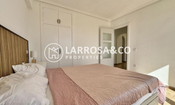 A Vendre - Penthouse  - Torrevieja - Punta Prima