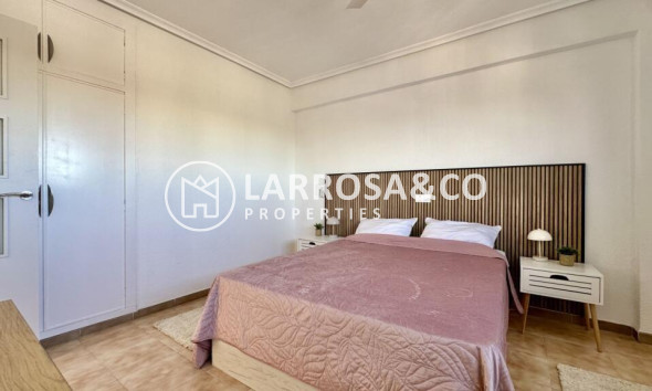 A Vendre - Penthouse  - Torrevieja - Punta Prima