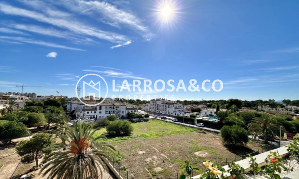 A Vendre - Penthouse  - Torrevieja - Punta Prima