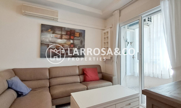 Resale - Apartment - Torrevieja - Playa del cura