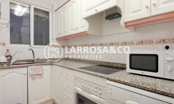Resale - Apartment - Torrevieja - Playa del cura