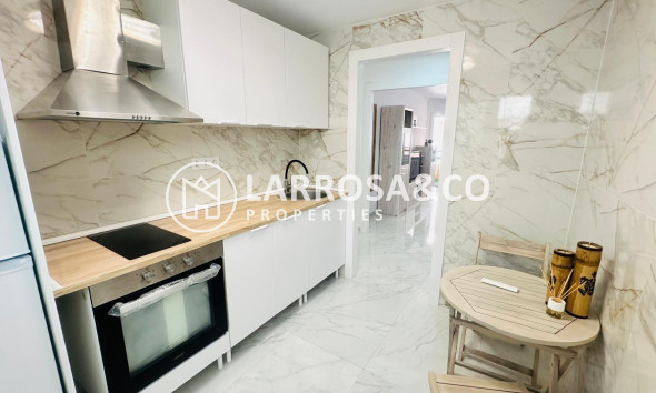 Reventa - Apartamento - Torrevieja - Playa del cura