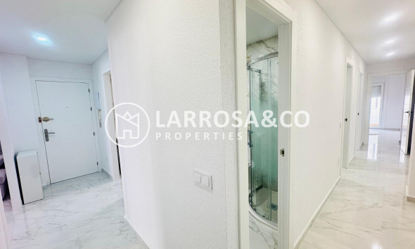Reventa - Apartamento - Torrevieja - Playa del cura