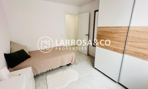 Reventa - Apartamento - Torrevieja - Playa del cura