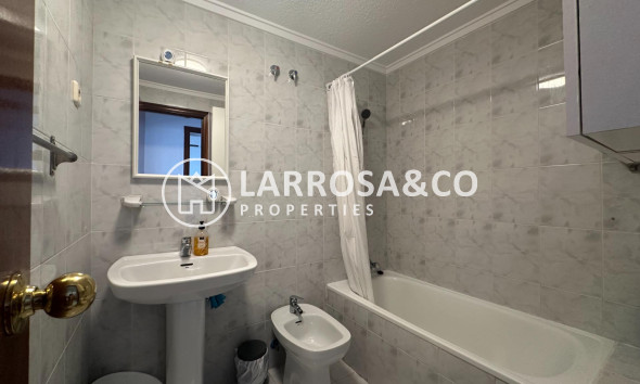 Herverkoop - Apartment - Torrevieja - Centro