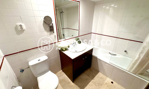 Resale - Apartment - Torrevieja - Punta Prima