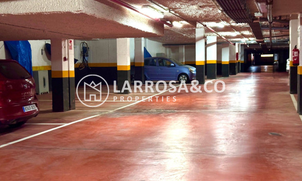 Resale - Apartment - Torrevieja - Punta Prima