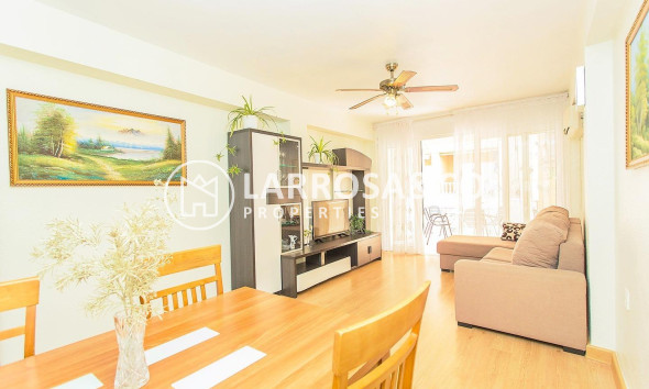 Resale - Apartment - Torrevieja - Playa del cura