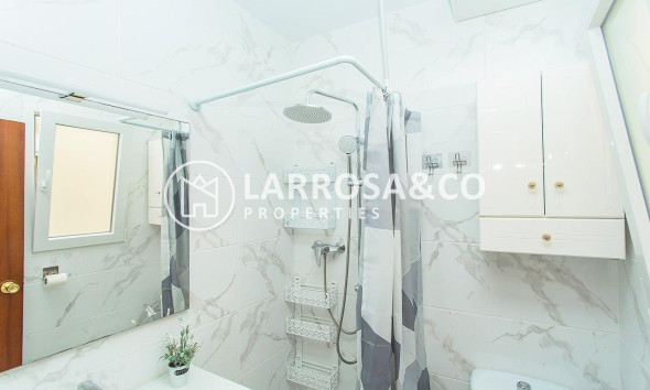 Resale - Apartment - Torrevieja - Playa del cura