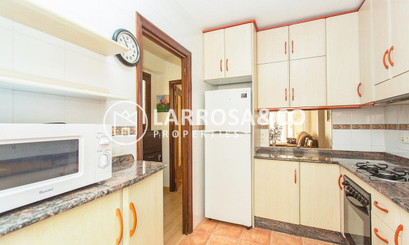 Resale - Apartment - Torrevieja - Playa del cura