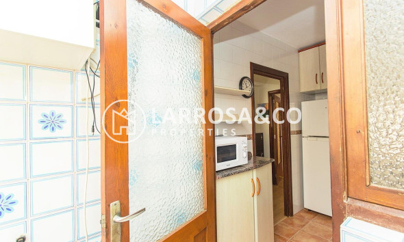 Resale - Apartment - Torrevieja - Playa del cura