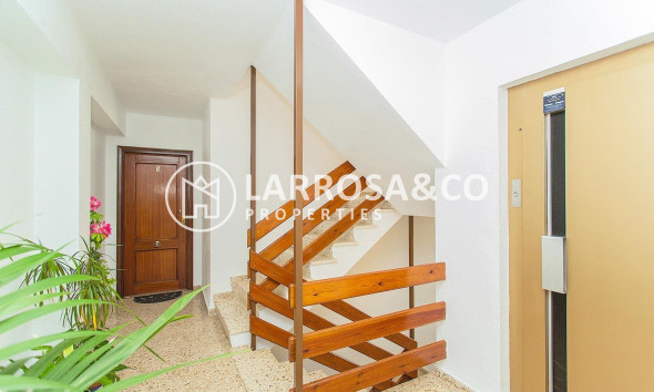 Resale - Apartment - Torrevieja - Playa del cura