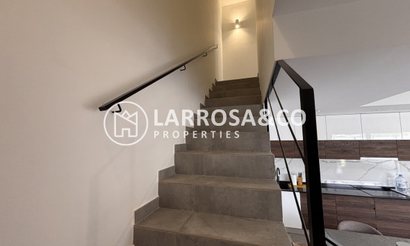 Resale - Detached House/Villa - Villamartín - Costa Blanca