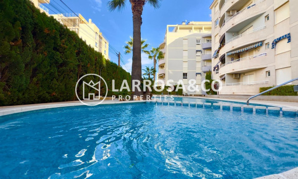 Resale - Apartment - Torrevieja - Playa del cura