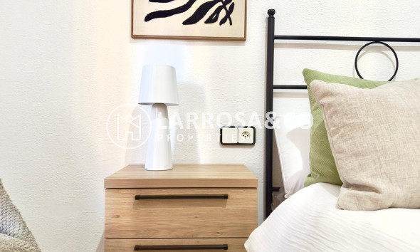 Resale - Apartment - Torrevieja - Playa del cura