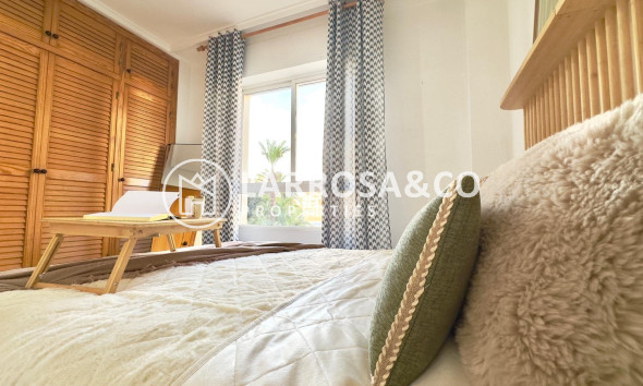 Resale - Apartment - Torrevieja - Playa del cura