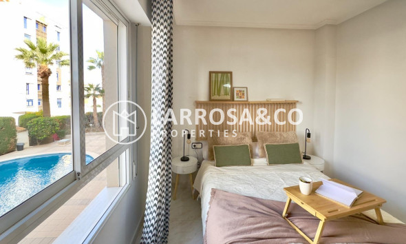 Resale - Apartment - Torrevieja - Playa del cura