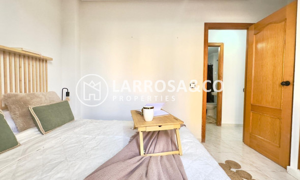 Resale - Apartment - Torrevieja - Playa del cura