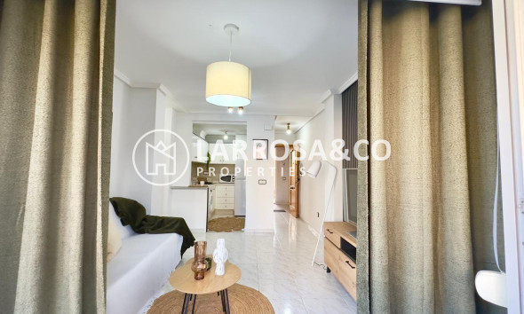 Resale - Apartment - Torrevieja - Playa del cura