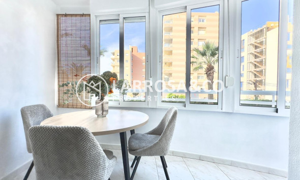 Resale - Apartment - Torrevieja - Playa del cura