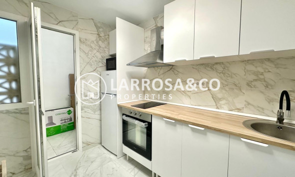 Reventa - Apartamento - Torrevieja - Playa del cura