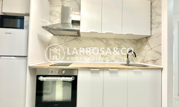 Reventa - Apartamento - Torrevieja - Playa del cura