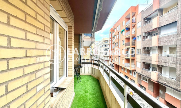 Reventa - Apartamento - Torrevieja - Playa del cura