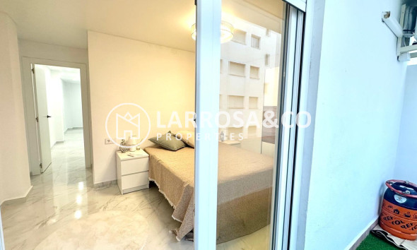 Reventa - Apartamento - Torrevieja - Playa del cura