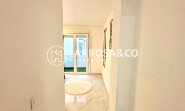 Reventa - Apartamento - Torrevieja - Playa del cura