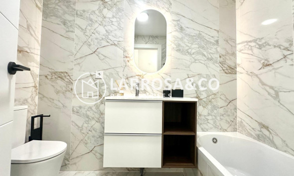 Reventa - Apartamento - Torrevieja - Playa del cura