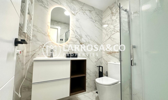 Reventa - Apartamento - Torrevieja - Playa del cura