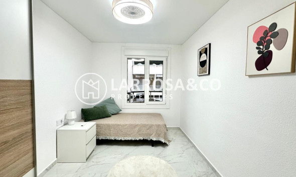 Reventa - Apartamento - Torrevieja - Playa del cura