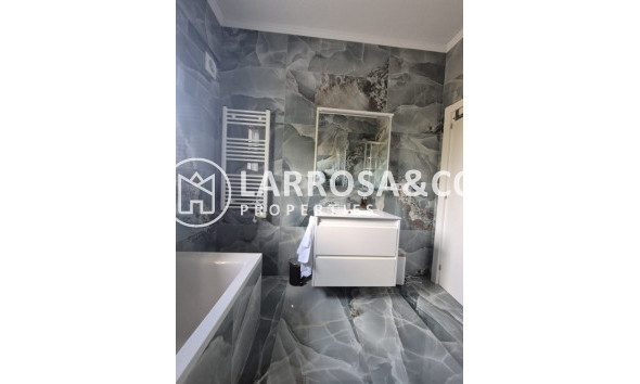 Resale - Finca - Daya Vieja - Costa Blanca