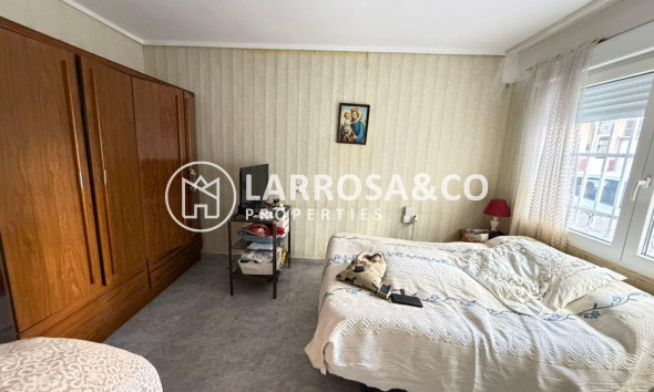 Resale - Apartment - Torrevieja - Playa del cura