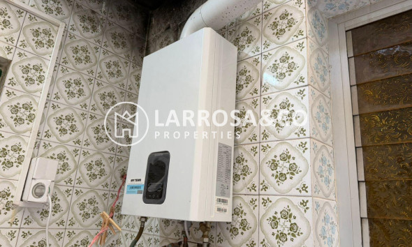 Resale - Apartment - Torrevieja - Playa del cura