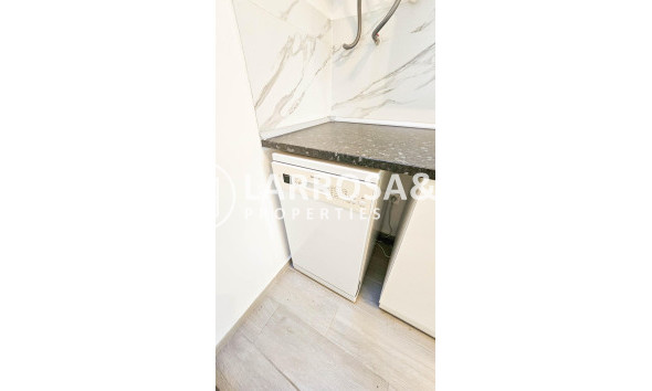 Reventa - Adosado - Torrevieja - El limonar