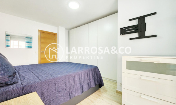 Resale - Apartment - Torrevieja - Playa del cura